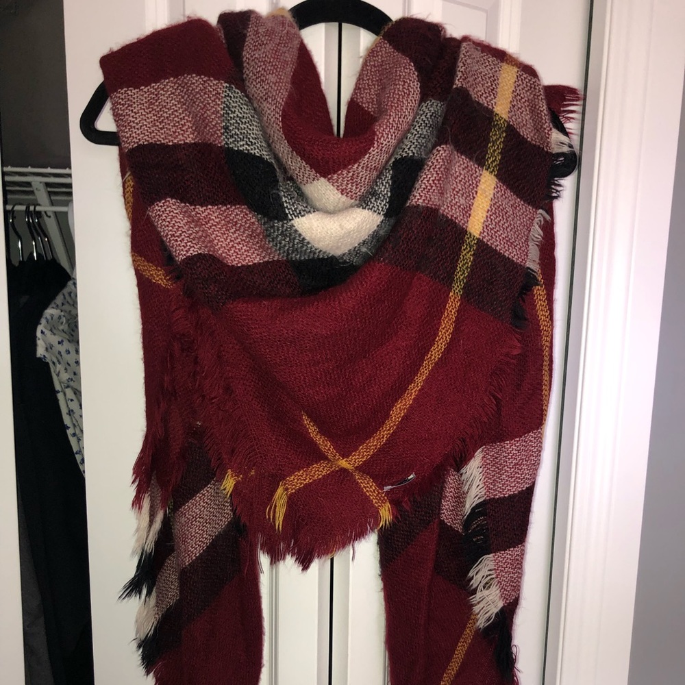 Large blanket scarf absolutely perfect for fall!